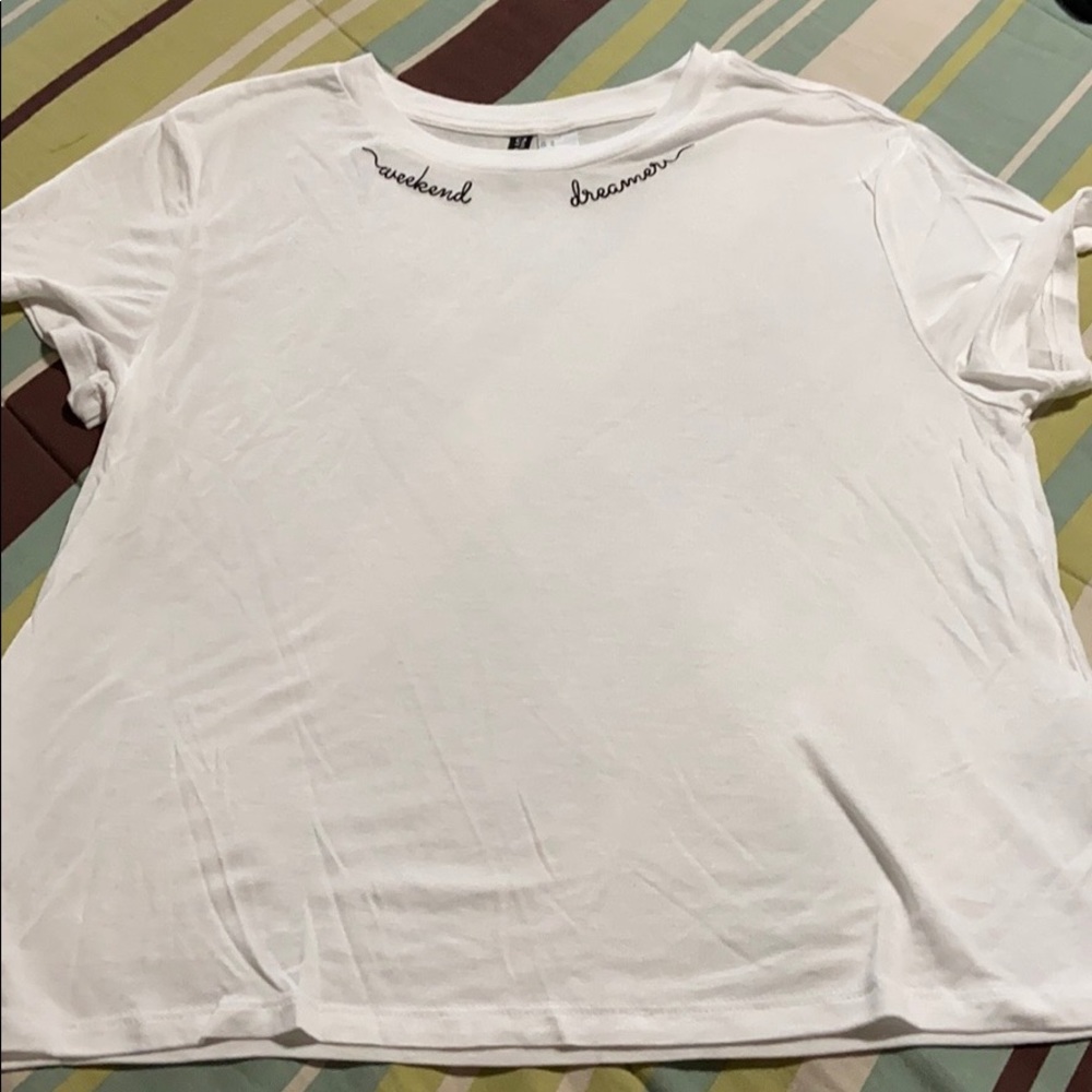 Women’s Pullover Short Sleeve Top. New Condition!